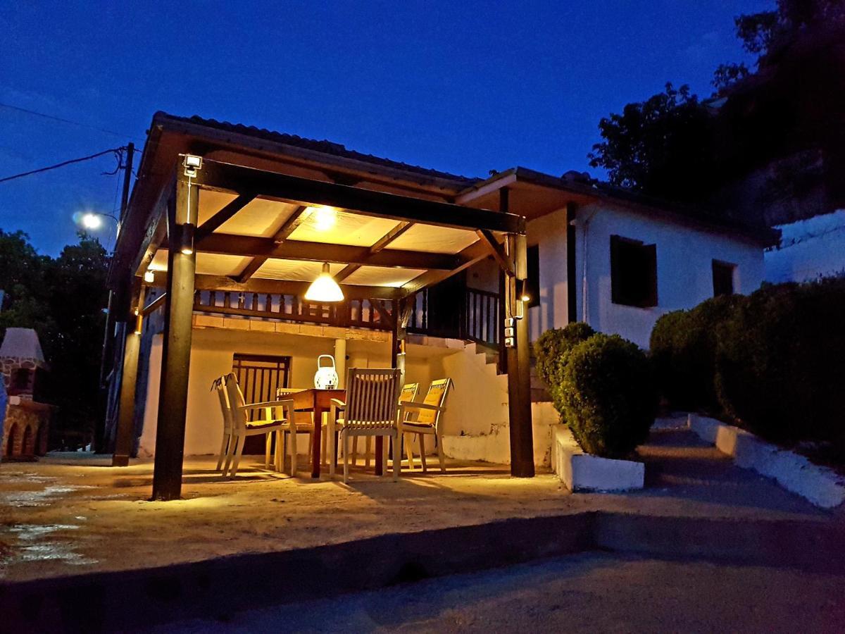 Proias Guesthouse 7Km From Meteora!At Village Vlachava Калампака Экстерьер фото